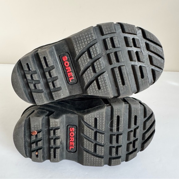 Sorel Cub Youth Red Navy Felt Lined
Snow Boots Size 8 - Picture 10 of 11